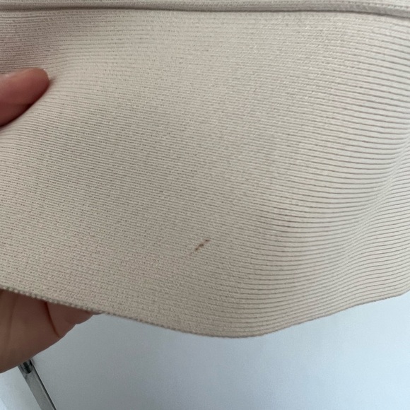 BCBG Pencil skirt - Picture 4 of 4